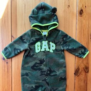 Baby Gap fleece bunting suit